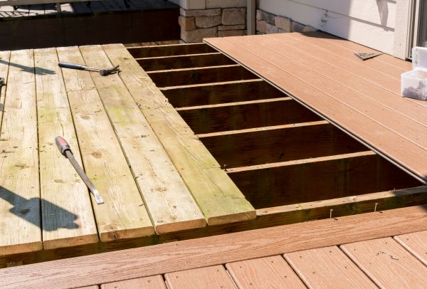 Cost of Deck Floor Replacement in New Castle